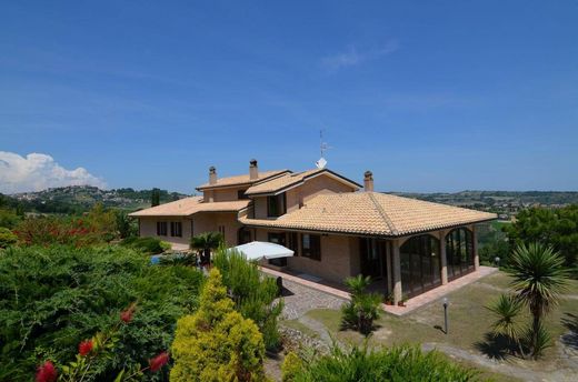 Villa in Acquaviva Picena, Ascoli Piceno