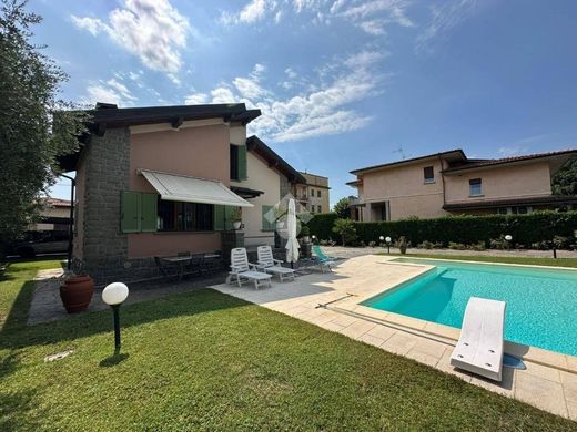 Villa Palazzolo sull'Oglio, Brescia ilçesinde