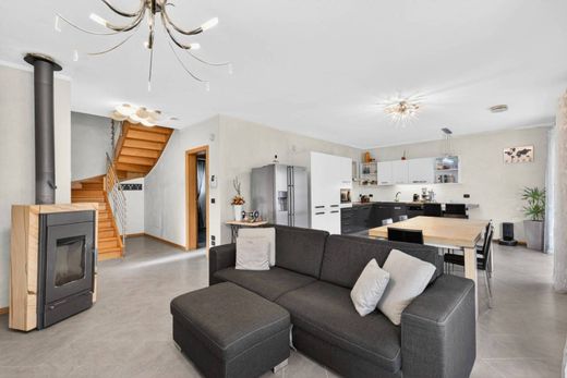 Villa in Rodengo-Saiano, Provincia di Brescia