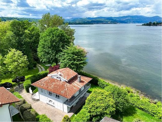 Villa in Castelletto sopra Ticino, Provincia di Novara