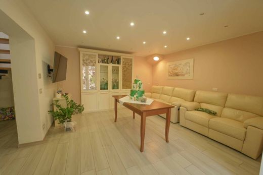 Villa in Gambettola, Provincia di Forlì-Cesena