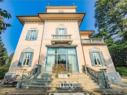 Villa a Varese, Lombardia