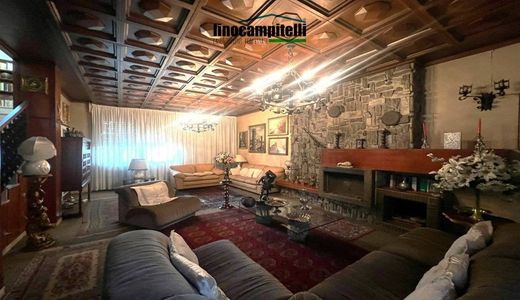 Villa in Brugherio, Provincia di Monza e della Brianza