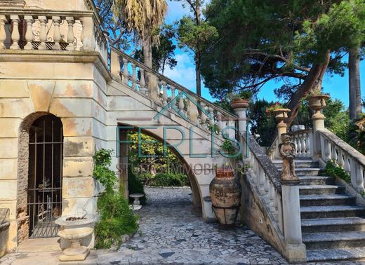 Villa Messina, Messina ilçesinde