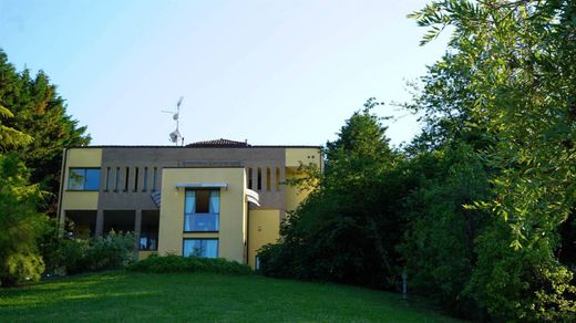 Villa à Traversetolo, Parme
