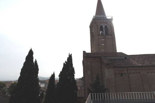 منزل مسطّب متراص ﻓﻲ ريميني, Provincia di Rimini