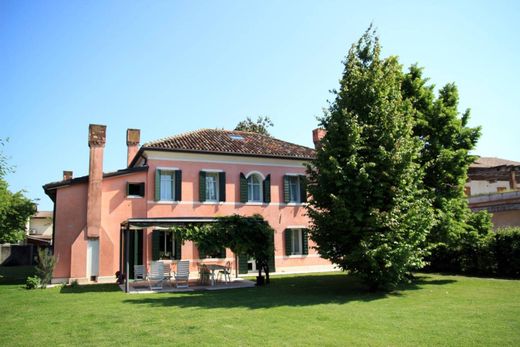 Villa a Paese, Treviso