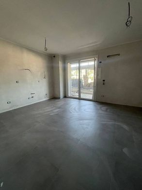 Apartment / Etagenwohnung in Bologna, Emilia-Romagna