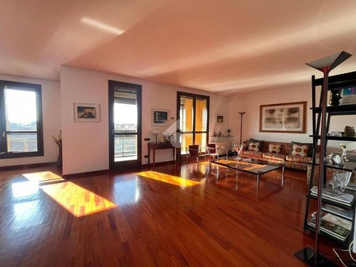 Apartment in Milan, Lombardy