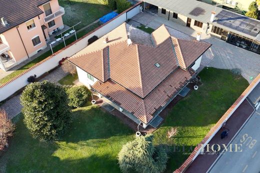 Villa in Ossona, Mailand