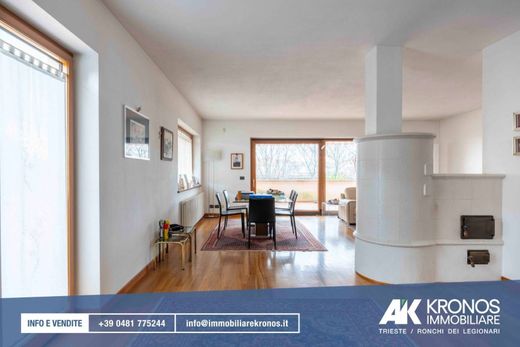 Villa a Ronchi dei Legionari, Gorizia