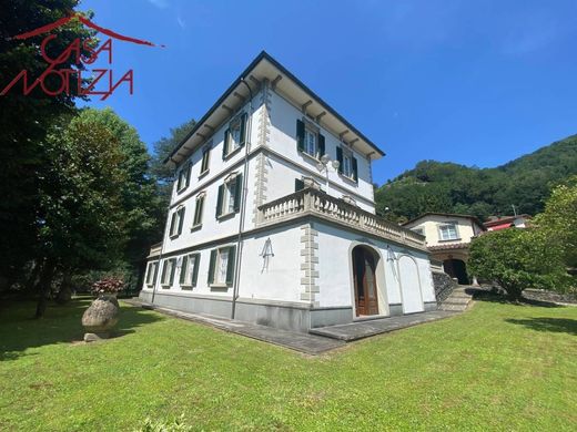 Villa in Bagni di Lucca, Provincia di Lucca