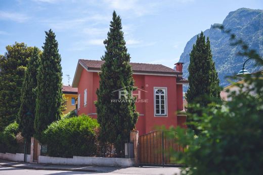 Villa in Riva del Garda, Trient