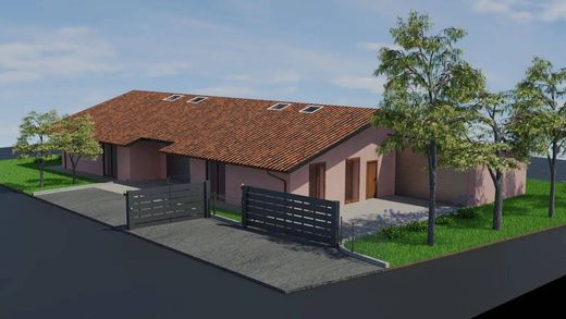 Villa a Gravellona Toce, Verbano-Cusio-Ossola