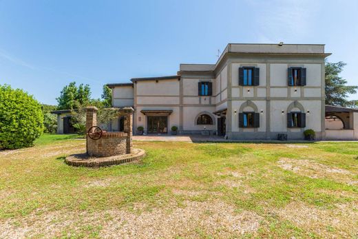 Villa in Rome, Latium