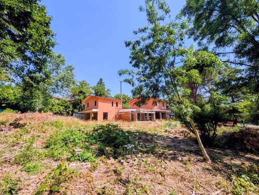 Villa - Castel San Pietro Terme, Bolonha