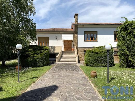 Villa Empoli, Firenze ilçesinde