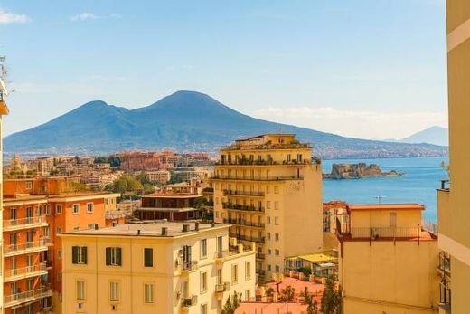 套间/公寓  那不勒斯, 那不勒斯省