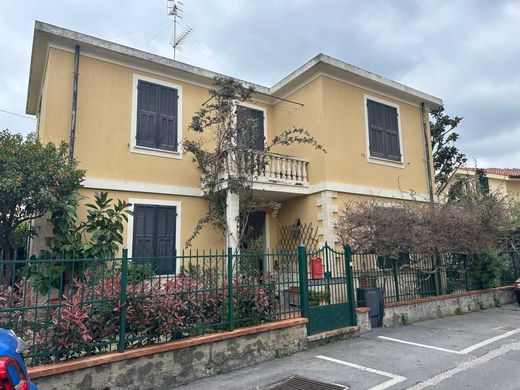 Villa in Borgio, Provincia di Savona