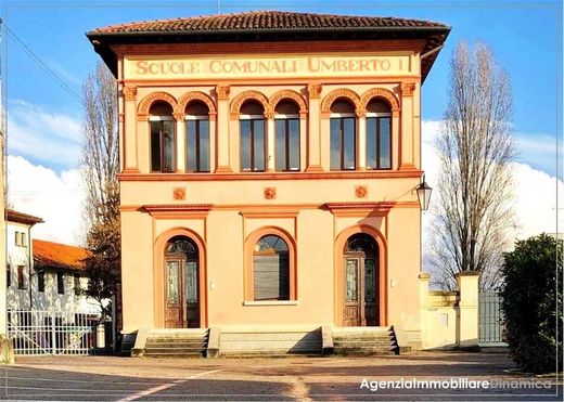 Portobuffolè, Provincia di Trevisoのヴィラ