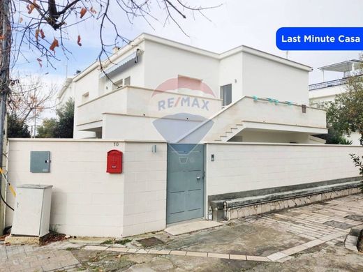 Villa in Manfredonia, Provincia di Foggia