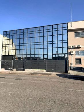 펜트하우스 / Corsico, Città metropolitana di Milano