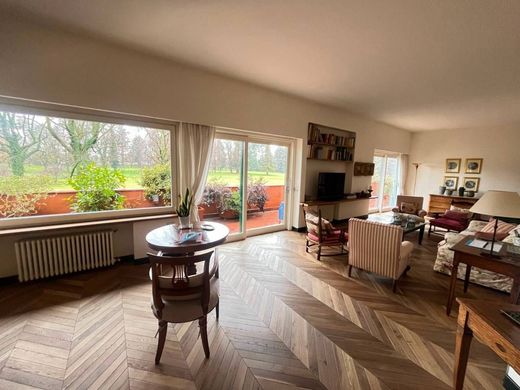 Apartment / Etagenwohnung in Cassina Rizzardi, Provincia di Como