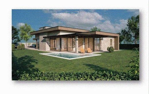 빌라 / Castiglione delle Stiviere, Provincia di Mantova