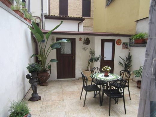 Luxe woning in Civitanova Marche, Provincia di Macerata