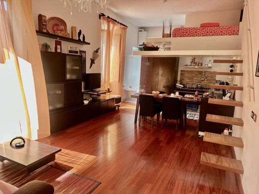 Apartment in Rome, Latium