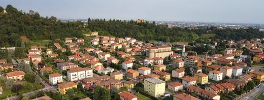 Mozzo, Provincia di Bergamoのヴィラ