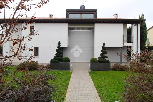 Villa in Montebelluna, Provincia di Treviso