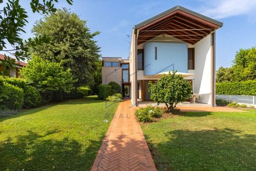 Villa a Oderzo, Treviso