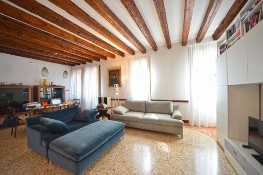 Luxury home in Venice, Veneto