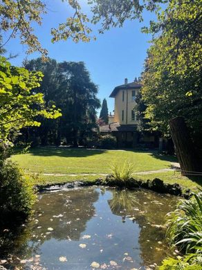 빌라 / Flero, Provincia di Brescia