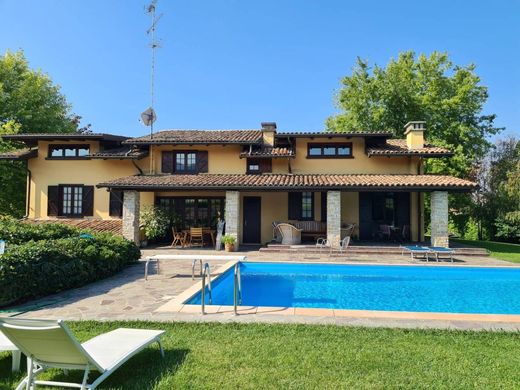 Villa in Rivanazzano, Provincia di Pavia