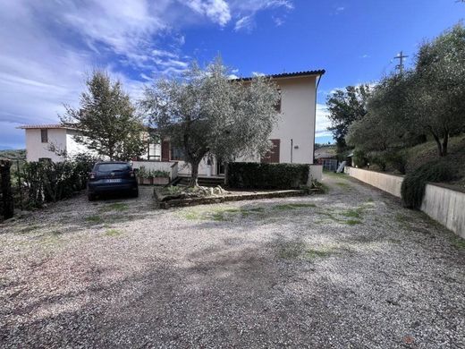 Villa in Castelfiorentino, Province of Florence