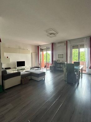 Appartement in Casalecchio di Reno, Bologna