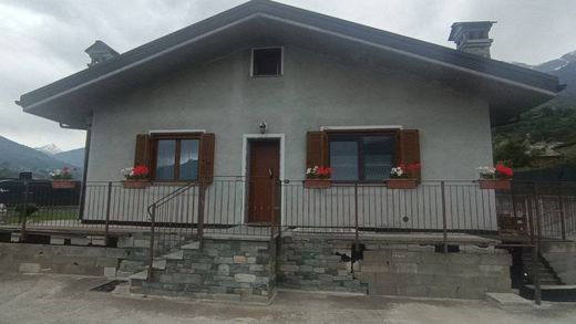 Villa in Aosta, Valle d'Aosta