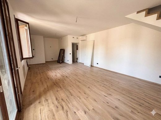 Piso / Apartamento en Corsico, Milán