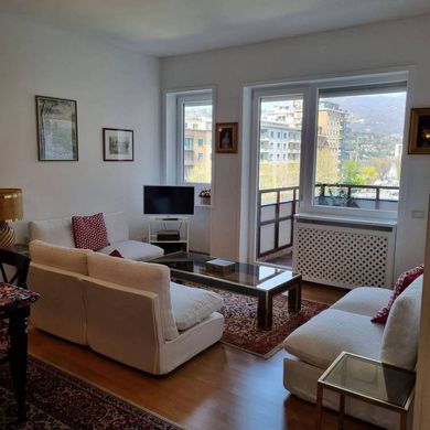 Apartment / Etagenwohnung in Como, Provincia di Como