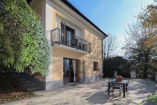 Villa in Pino Torinese, Turin