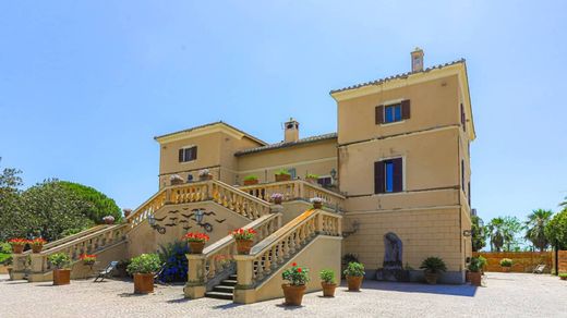 Villa in Tarquinia, Provincia di Viterbo