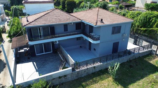 Villa - Giugliano in Campania, Nápoles