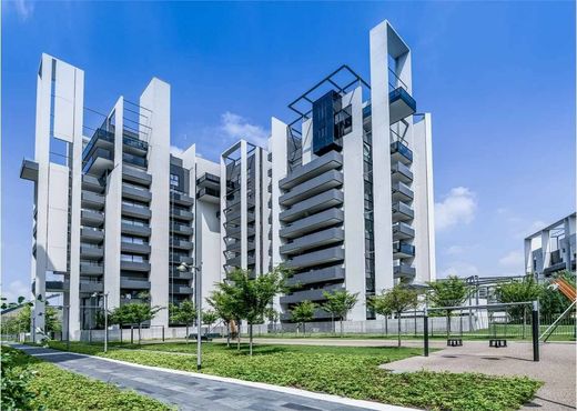아파트 / 밀라노, Città metropolitana di Milano