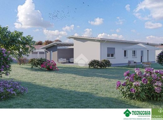 Pieve di Cento, Bolognaの高級住宅