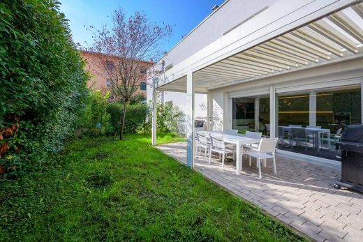 Villa a Casalecchio di Reno, Bologna