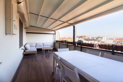 아파트 / 밀라노, Città metropolitana di Milano