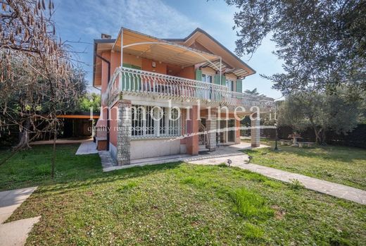 Villa in Lazise, Provincia di Verona