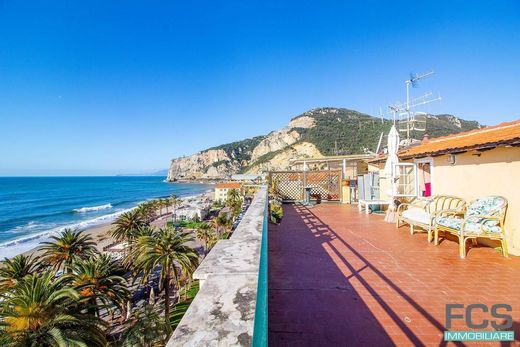 Apartament w Finale Ligure, Provincia di Savona